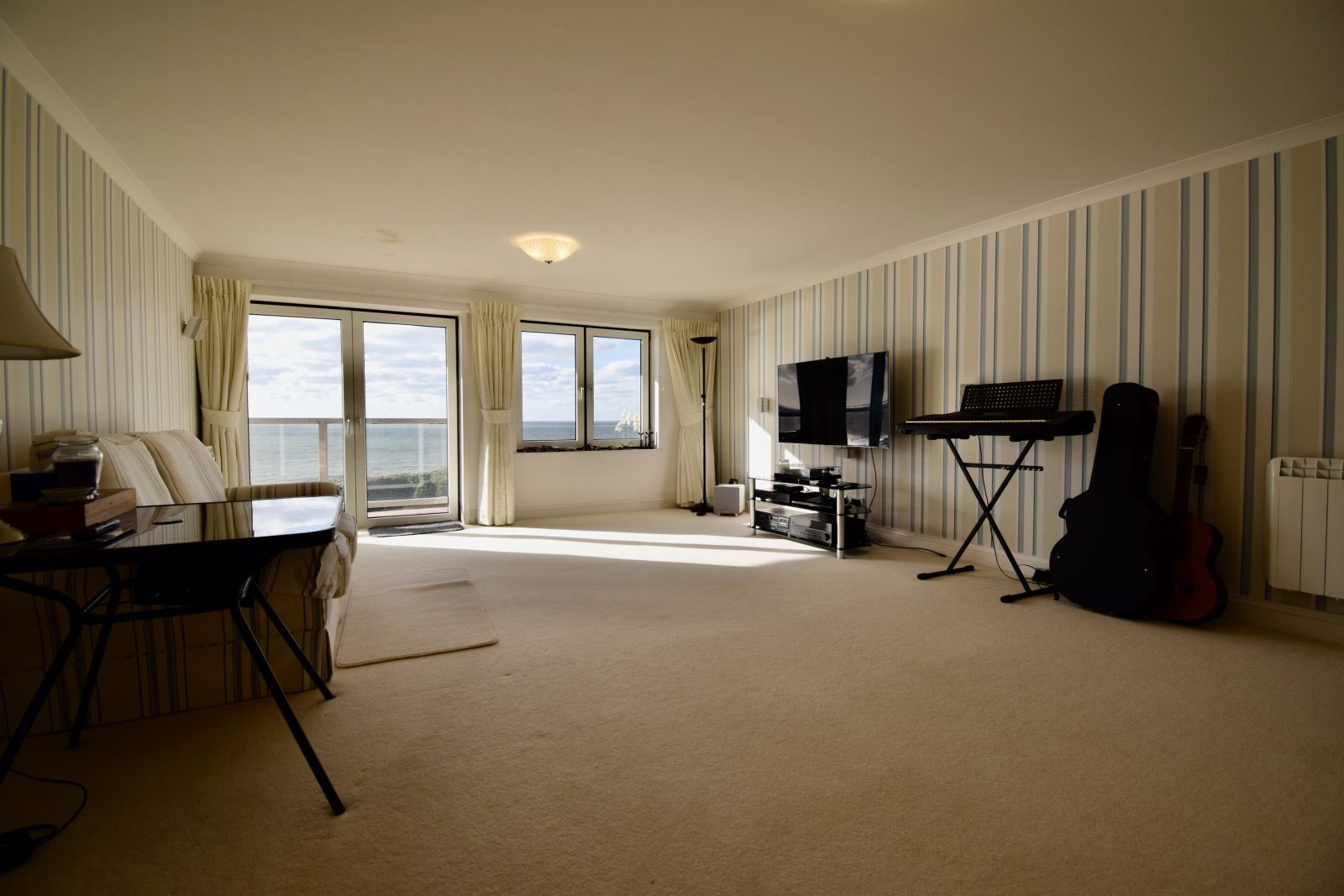 The 2025 Property Market in Folkestone: 10 Tips to Help You Sell Your Home Faster in Folkestone