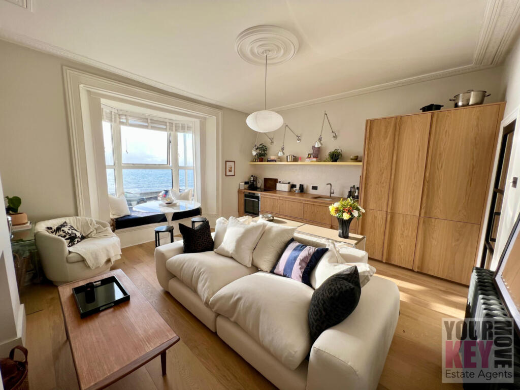 Wellington Terrace, Folkestone, Kent CT20 3DY