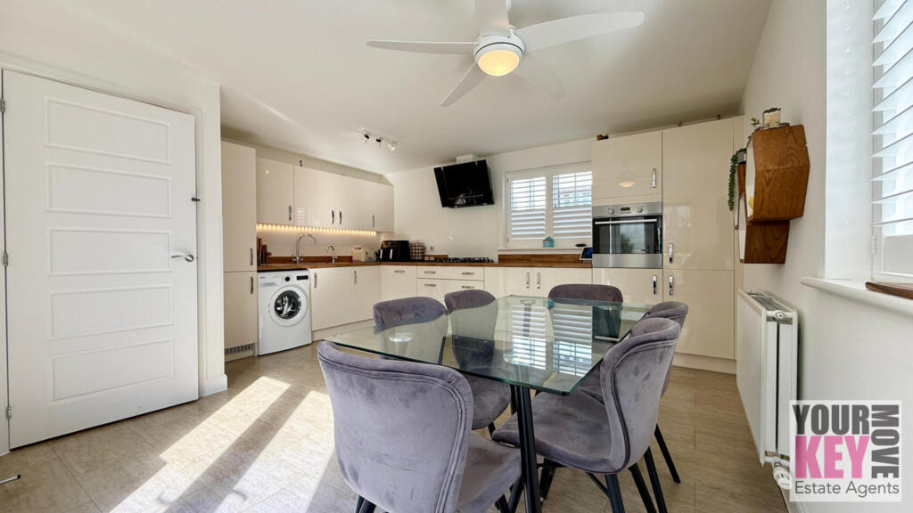 Castle View, Hythe, Kent CT21 4BF