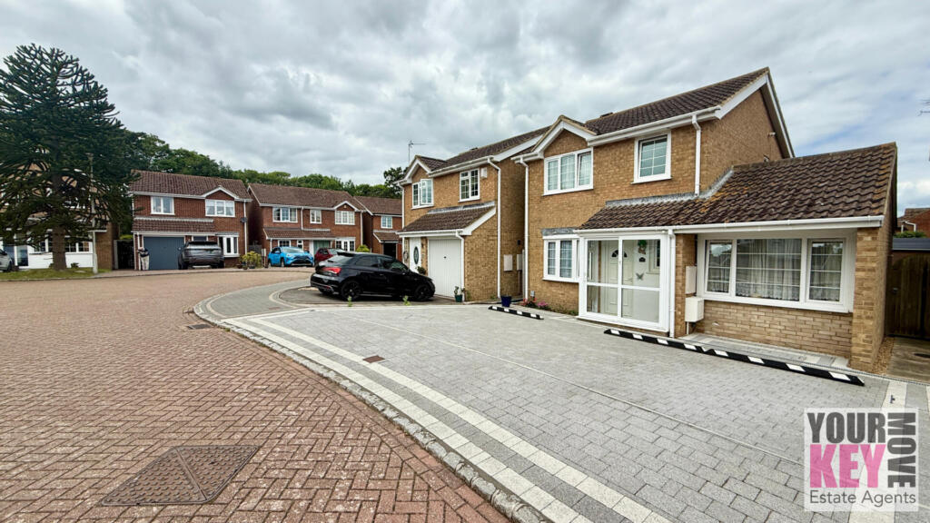 Cromwell Park Place, Folkestone, Kent CT20 3SB