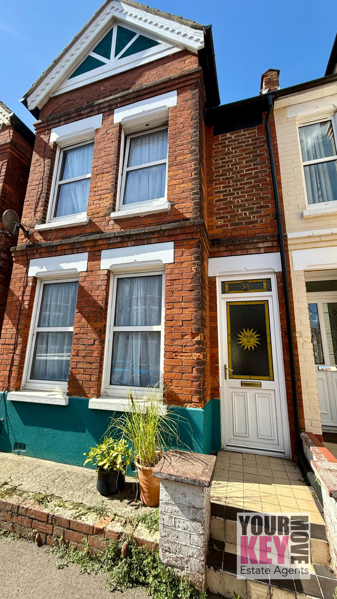 The 2025 Property Market in Folkestone: 10 Tips to Help You Sell Your Home Faster in Folkestone